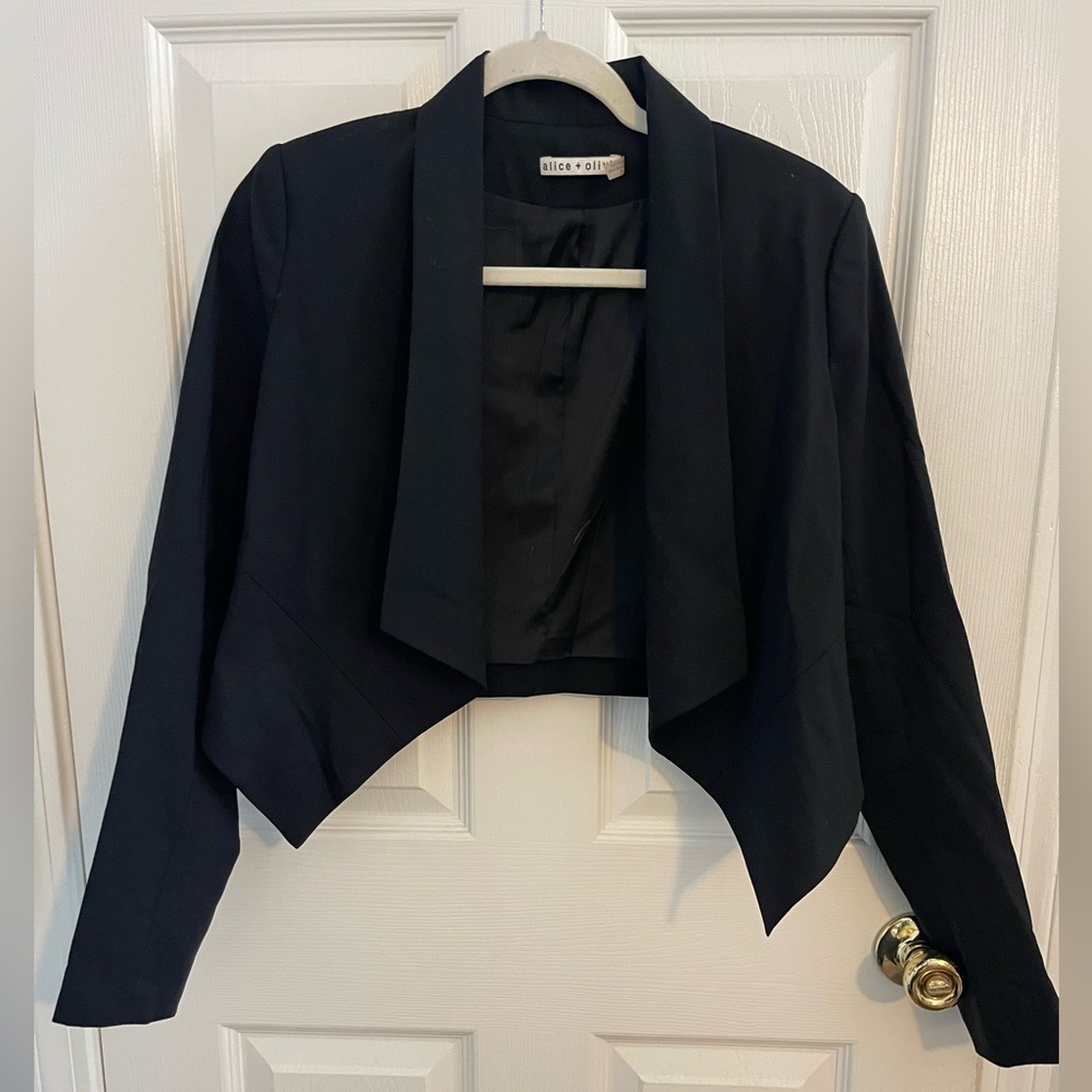 Alice + Olivia black cropped jacket